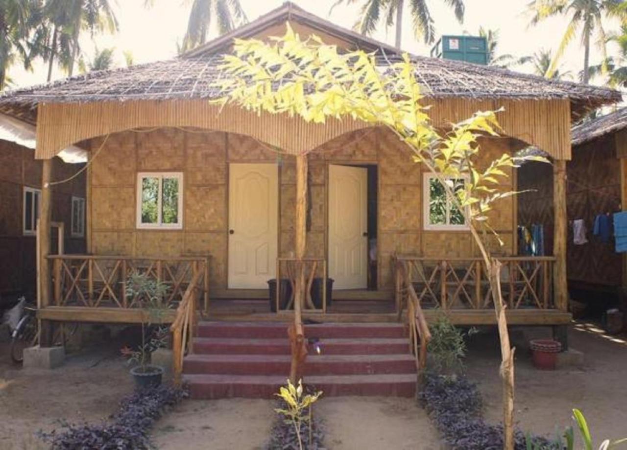 Soe Ko Ko Beach House & Restaurant Ngwesaung Eksteriør bilde